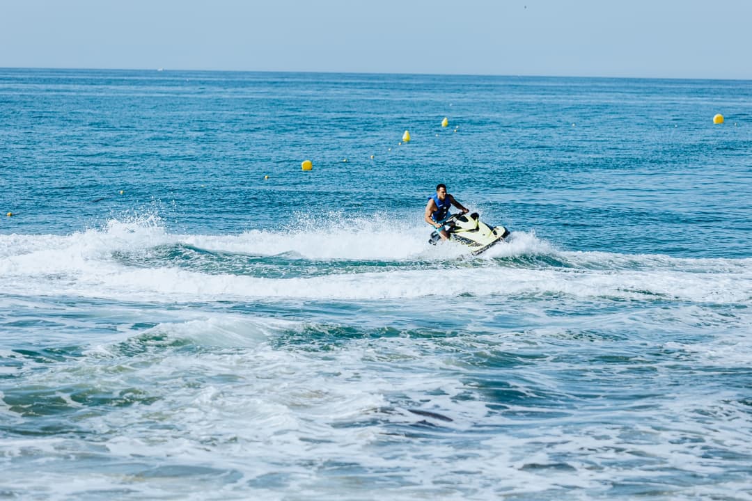 beach club with jet ski algarve